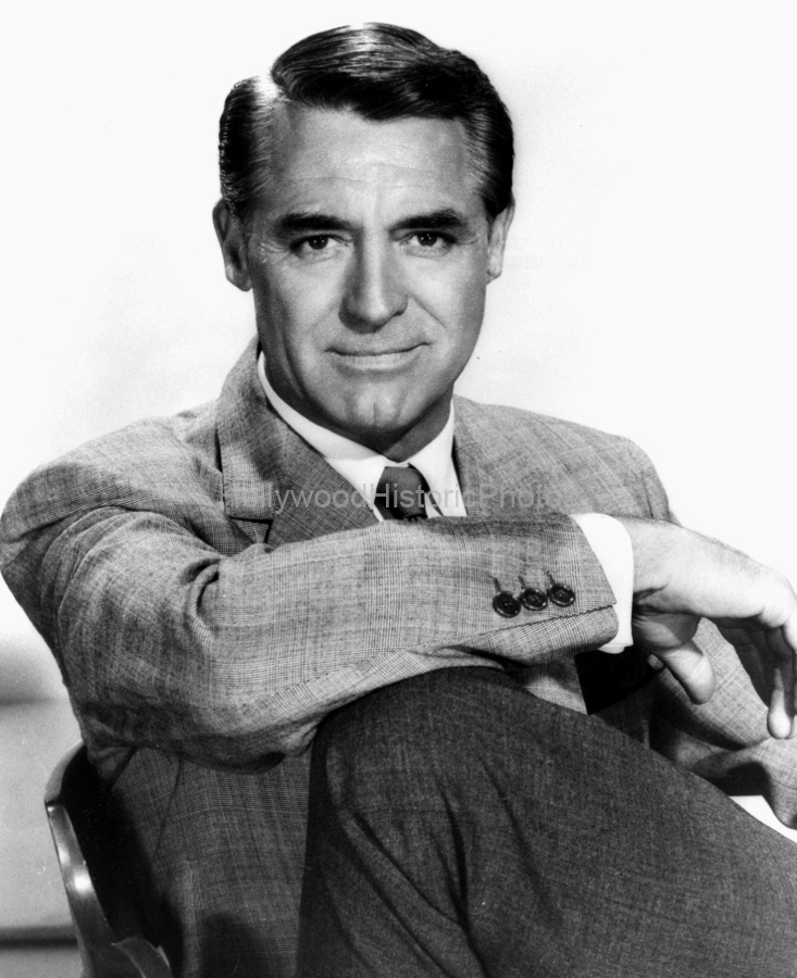 Cary Grant 1955 (1).jpg